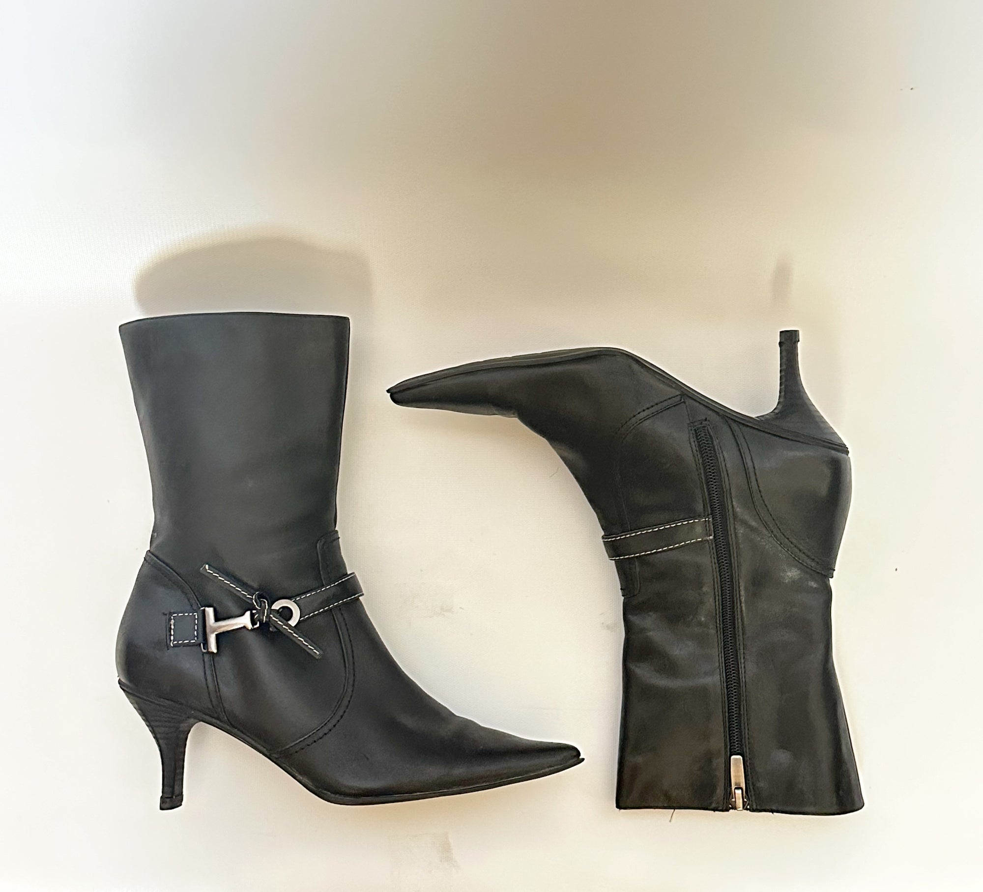 Black Leather Pointy Heeled Boots