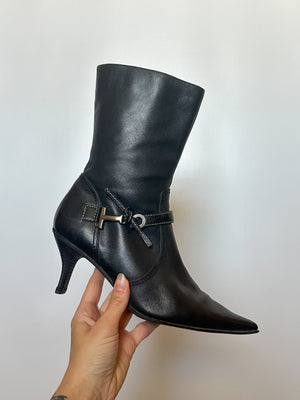 Black Leather Pointy Heeled Boots